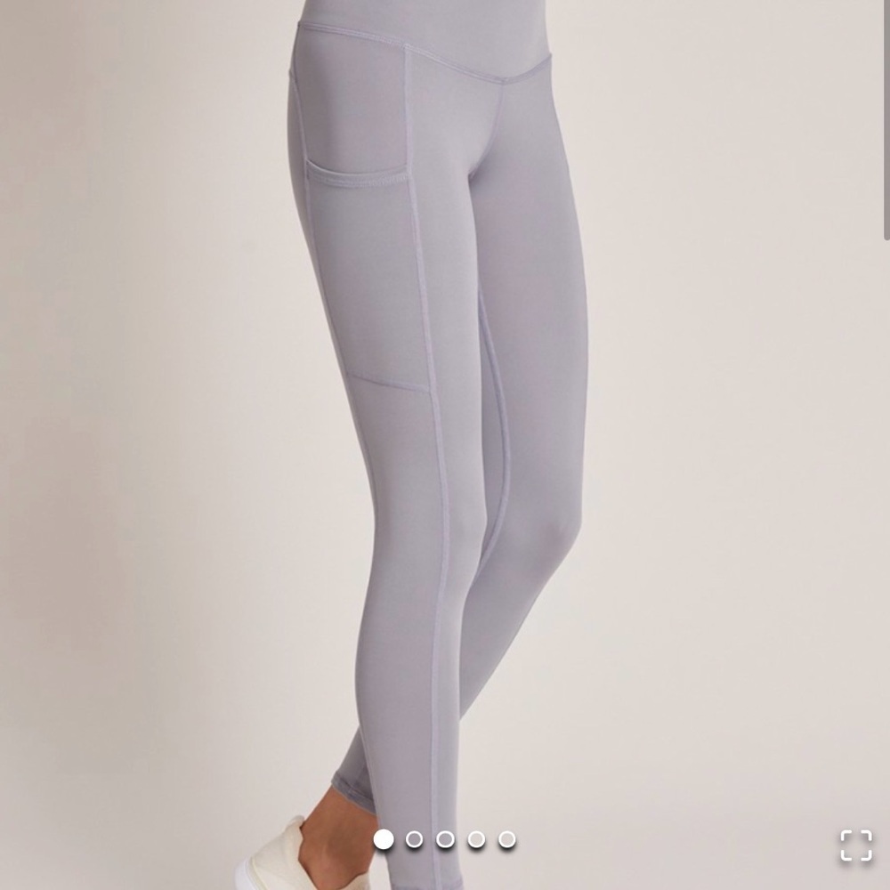 Niyama Sol Wander Platinum High Waisted Pocket Legging Gray S Small Active Yoga